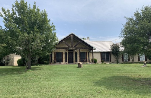 Fort Worth House | Family Retreat Property