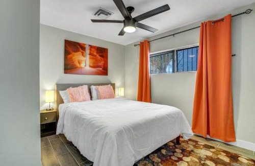 North Las Vegas House | Family Reunion, Remodeled, King Beds, X-box, Desks