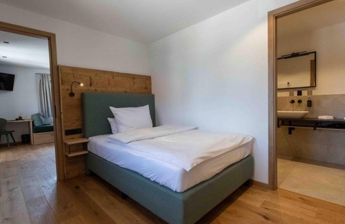 Gaißach House | Family room - Hotel and Landgasthof Zachschuster