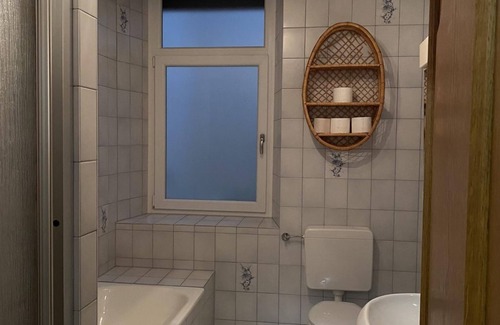 Morbach House | Family room, shower, toilet, 2 bedrooms - Gasthaus "Zur Post"