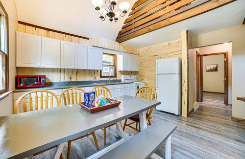 Higgins Lake Cabin | Family Roscommon Home - 3 Mi to Higgins Lake