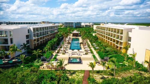 Playa Mujeres Resort | Family Selection at Grand Palladium Select Costa Mujeres - All Inclusive