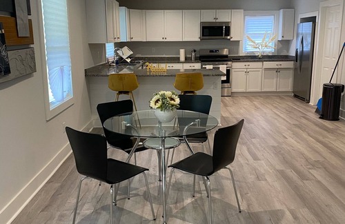 Summerville House | Family size house 10 Minutes from Downtown Summerville.