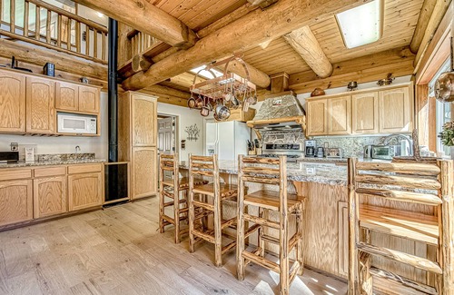 Lakeshore Ski Chalet | Family-Size Log Lodge w/Roomy Deck & Game Room - Close to Lake & China Peak