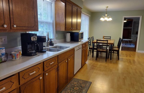 Forest Acres House | Family sized comfort near Fort Jackson