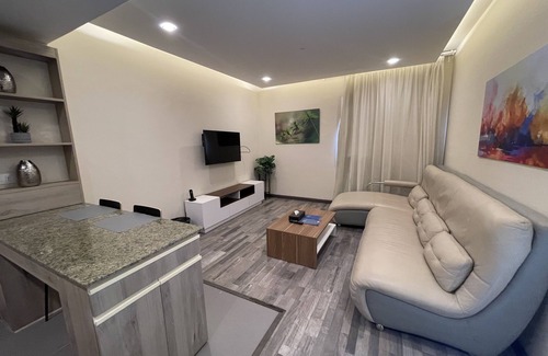 Heliopolis Apartment | Family Studio King - 5 min away from Airport