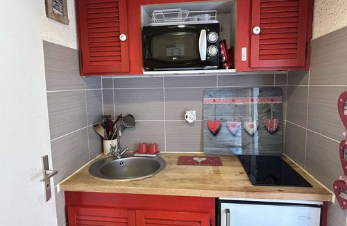 Les Saisies Apartment | Family studio for 4 with balcony, ski locker, pets allowed