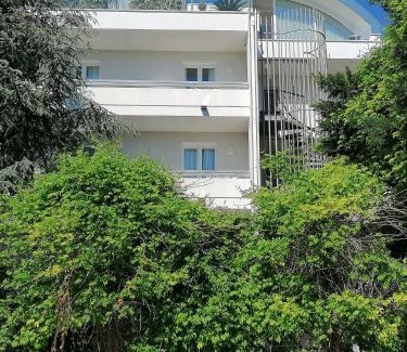 Torre Pedrera Apartment | Family Suite Appartments Orchidea Blu