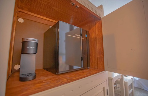 Taos Apartment | Family suite w/Mountain View - 11