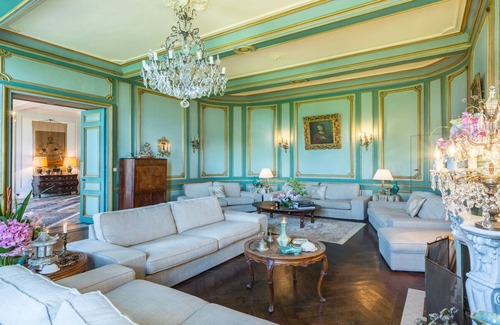 Hastingues Apartment | Family suites at Château d'Estrac: Madiran and Jurançon