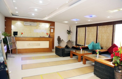 New Delhi Apartment | Family Suites hotel Near Delhi Airport by Sai Group