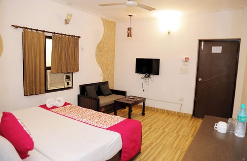 New Delhi Apartment | Family Suites hotel Near Delhi Airport by Sai Group
