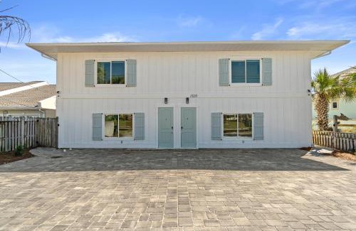 Bahama Beach House | Family Tides Beach House by Panhandle Getaways