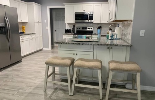 Florida Ridge House | “Family Tides” Furnished Beach House w/HEATED Pool