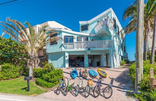 Stuart House | Family Tides
