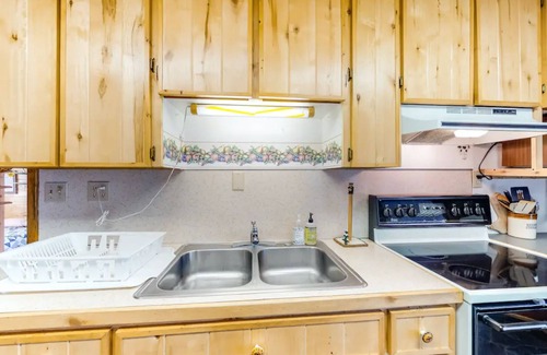 Ponderosa Pines House | Family Time & Adventure
