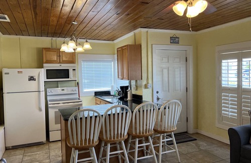 Laguna Beach Estates Cottage | Family Vacation Beach Cottage ~ Across from the Beach