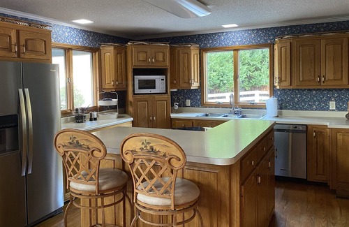 Vonore Cottage | Family Vacation on the Lake!! Private Dock Plus Game Room!