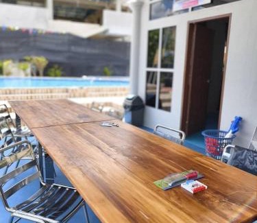 Bandar Bera House | Family Villa - BERA Poolstay