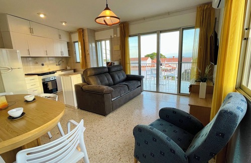 Alcanar Villa | Family villa in Alcanar Playa with swimming pool, chill out and barbecue.