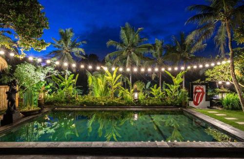 Ubud Villa | Family Villa, Shared Pool, Garden, Rice Field & Jungle Views