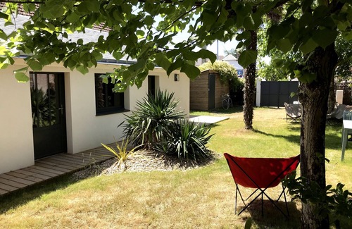Le Pouliguen House | Family villa with garden - sleeps 10 near beach