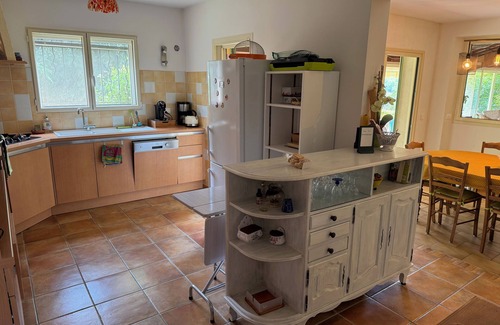 Banon House | FAMILY VILLA with private swimming pool, on huge wooded grounds