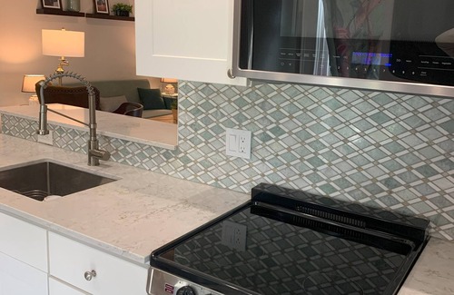 Government Hill Apartment | Fanciful long-term home in burgeoning Government Hill. Pet-Friendly.