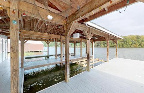 Livingston House | Fancy Free