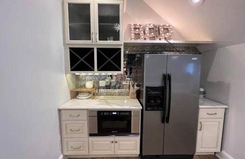 Garner House | Fancy Private Basement near DTR