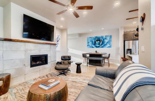 Old Town North House | Fancy Townhome near Old Town, Breweries and River!