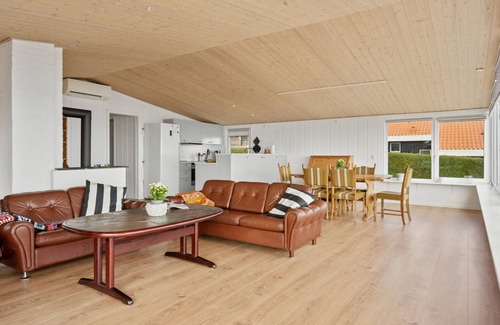 Hvidbjerg Strand House | "Fani" - 150m from the sea by Interhome