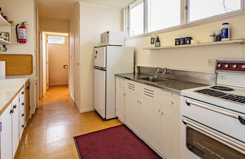 National Park Village House | Fantail Lodge - National Park Holiday Home