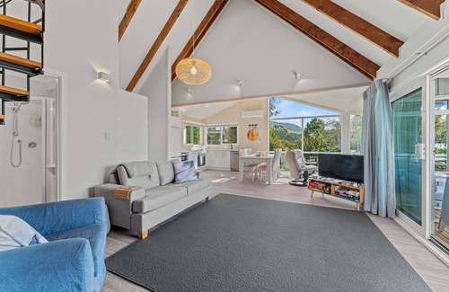 Omori House | Fantail Retreat - Lake Taupo Holiday Home