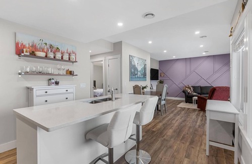 Central Okanagan House | Fantastic 2-bedroom suite near downtown Kelowna