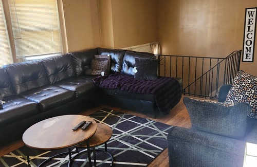 Lakeview Apartment | Fantastic 3-bedroom apartment w/WiFi and free parking in Rockville Centre