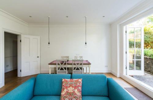 South Hampstead House | Fantastic 3 Bedroom Flat West Hampstead