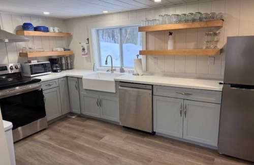 Alexandria House | Fantastic 3-bedroom house near New Found Lake, Cardigan Mountain with great view