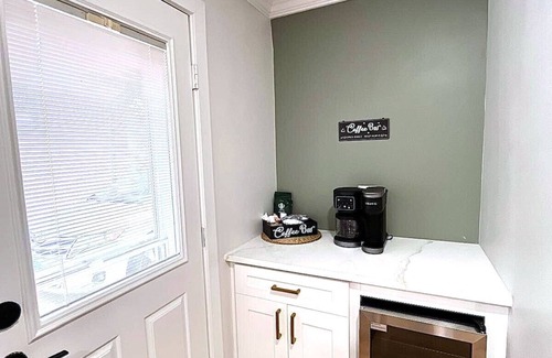 La Grange Park House | Fantastic: 3 BR/2 BTH - Modern Stylish Home