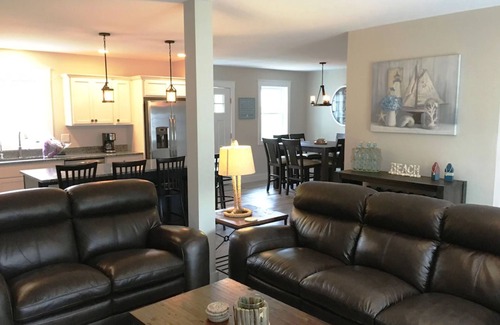 York Beach House | Fantastic 5 Bedroom Home Just 5 Minute Walk To The Beach