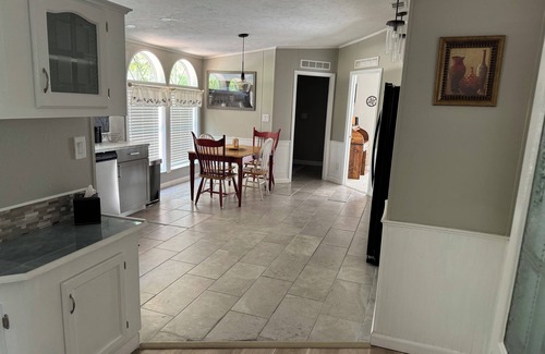 Brooksville House | Fantastic Accommodations & Fantastic Rate! Brooksville, Florida - Nature Coast