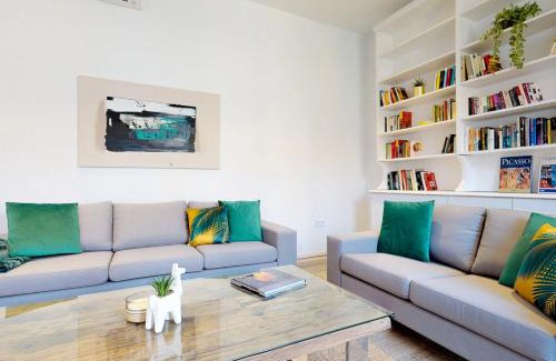 Barrio de las Letras Apartment | Fantastic apartment for 4 near Museums SAN AGUSTIN I