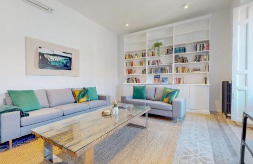 Barrio de las Letras Apartment | Fantastic apartment for 4 near Museums SAN AGUSTIN I