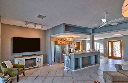 Maricopa County House | Fantastic! Chill 3 Bedroom Retreat on Sun City on a GOLF Course