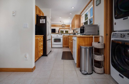 Shorepine Village House | Fantastic Coast Home, Pets, Walk to Beach & Pub