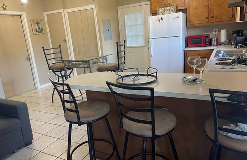 Gulfport Cottage | Fantastic cottage with AC in charming Gulfport. Pet friendly,nLocation location