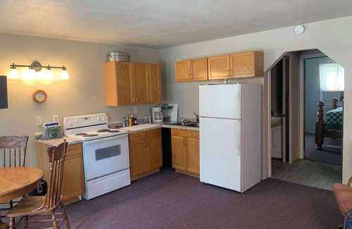 Bluffton Cabin | Fantastic Fishing in City of Gasconade, MO, cozy relaxing cabin ready for you!