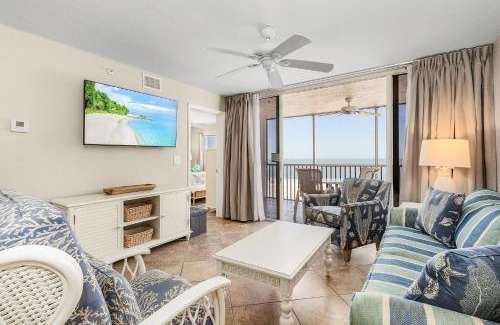 Fort Myers Beach Apartment | -Fantastic Gulf Front Condo North of the Pier- condo