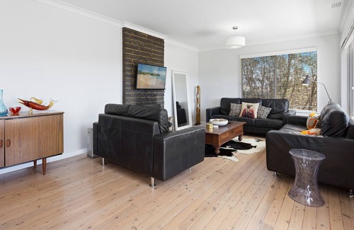 Narooma House | Fantastic holiday home with water views & great deck