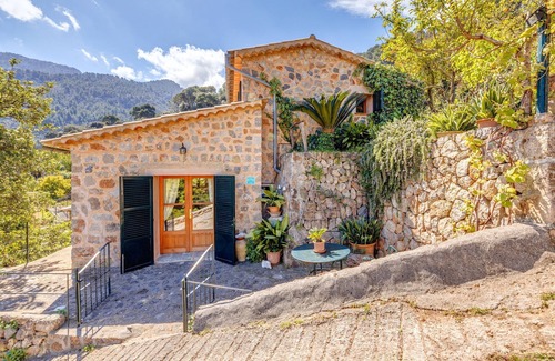 Soller House | Fantastic Holiday Home with Wi-Fi, Air Conditioning and Rooftop Terrace with Panoramic View